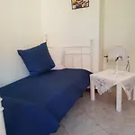 Mary's House فندق مبيت وإفطار تْشامبينو