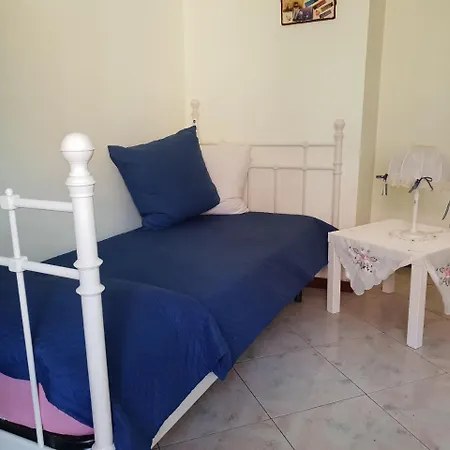 Mary's House فندق مبيت وإفطار *